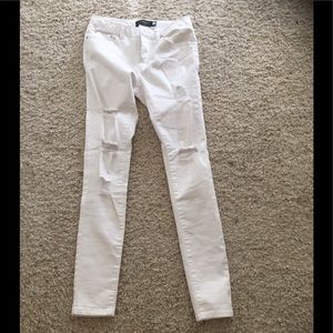 White and ripped jeans straight leg